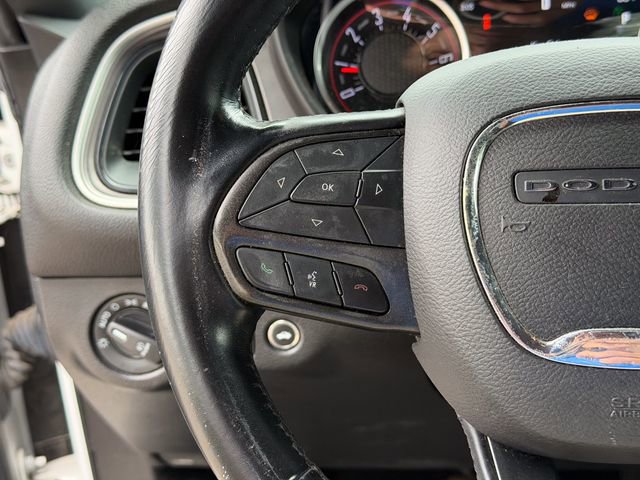 Used 2021 Dodge Challenger SXT w/ Driver Convenience Group RWD image 7