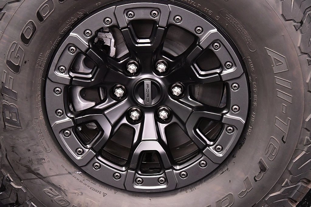 New 2025 Ford Bronco Raptor image 9