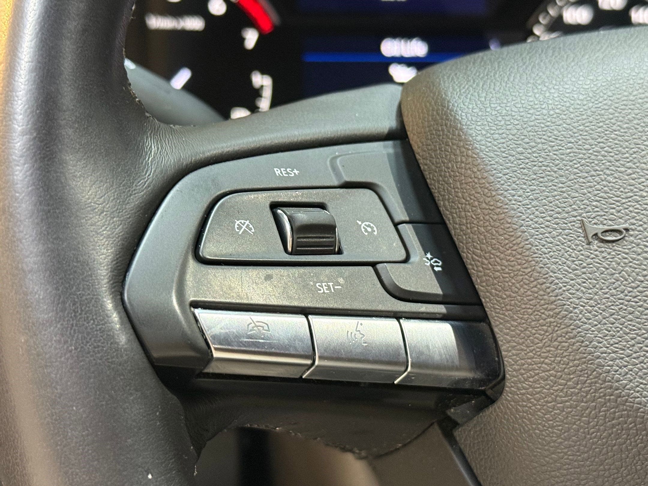 Certified 2023 Cadillac XT4 Premium Luxury image 14