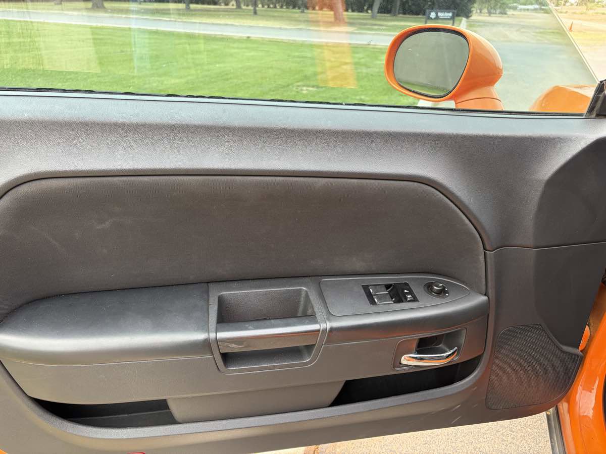 Used 2012 Dodge Challenger SXT image 13