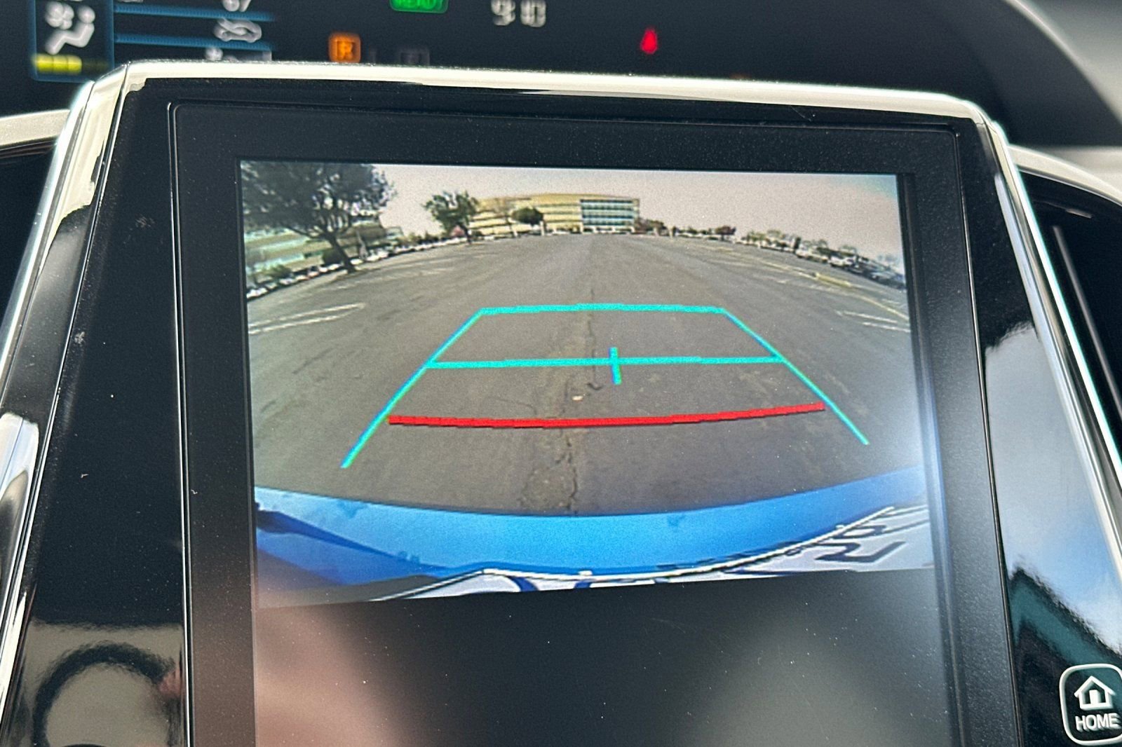 Used 2022 Toyota Prius Prime XLE image 27