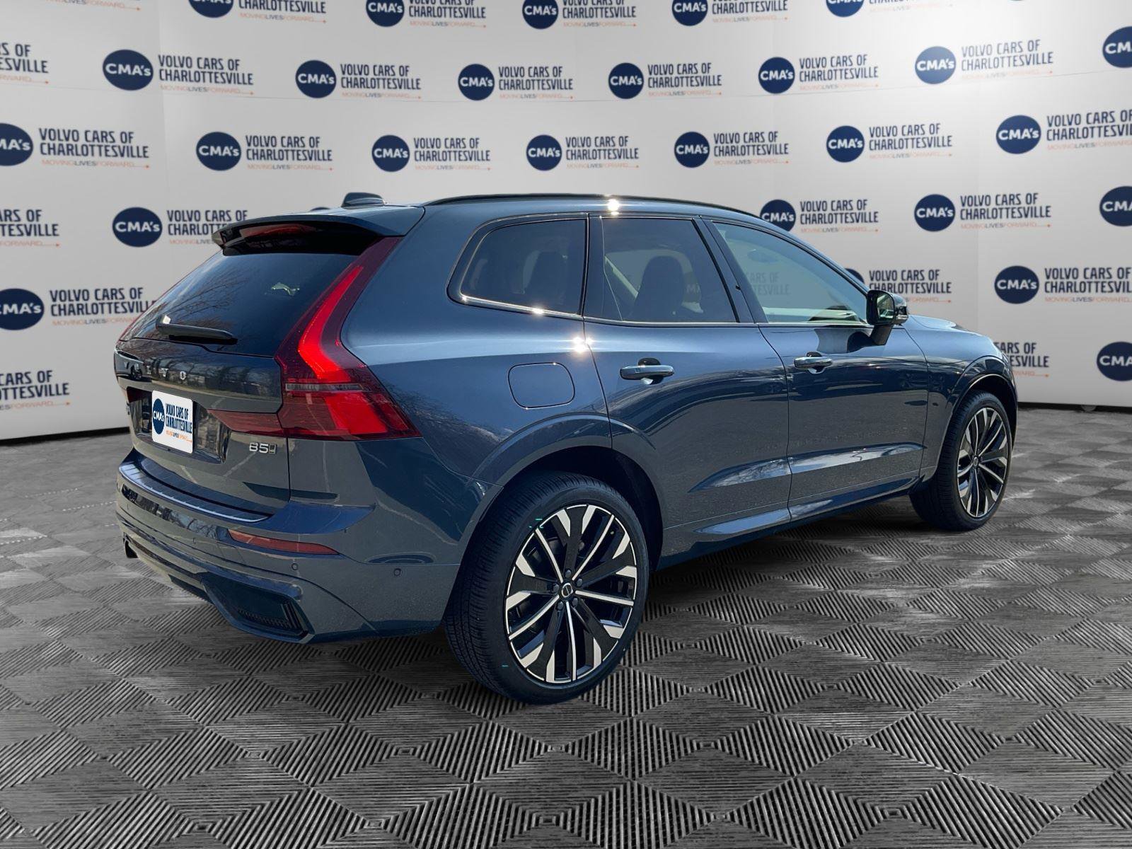 New 2026 Volvo XC60 B5 Ultra w/ Protection Package Premier image 5