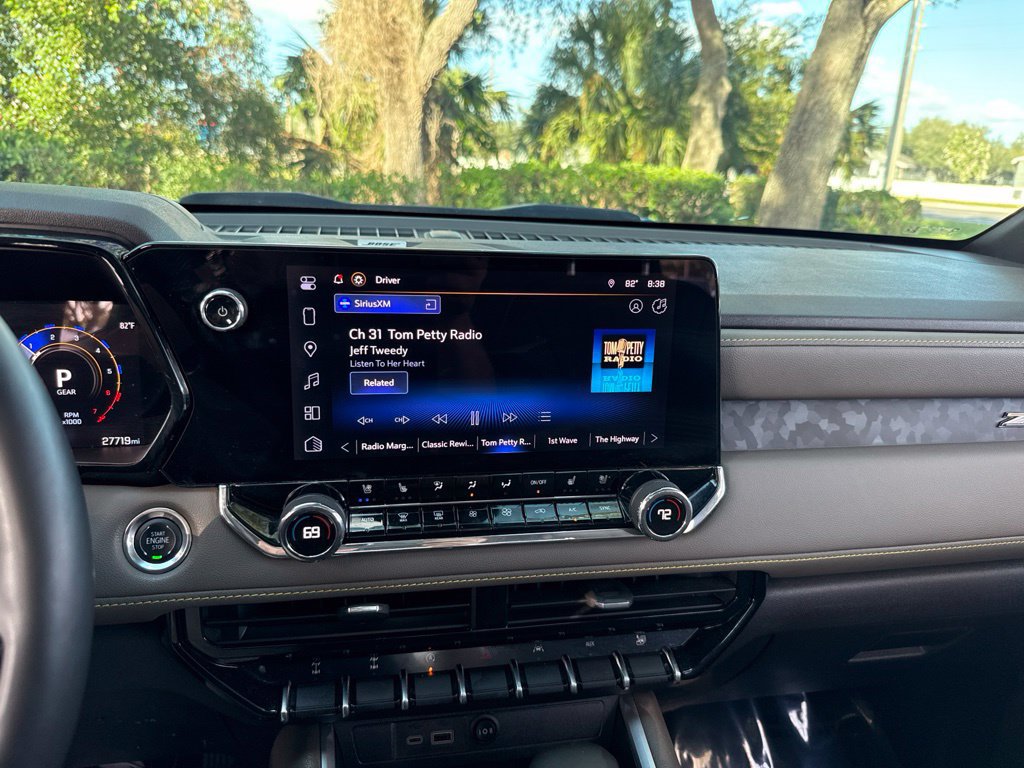 Used 2025 Chevrolet Colorado ZR2 w/ Technology Package AWD/4WD image 67