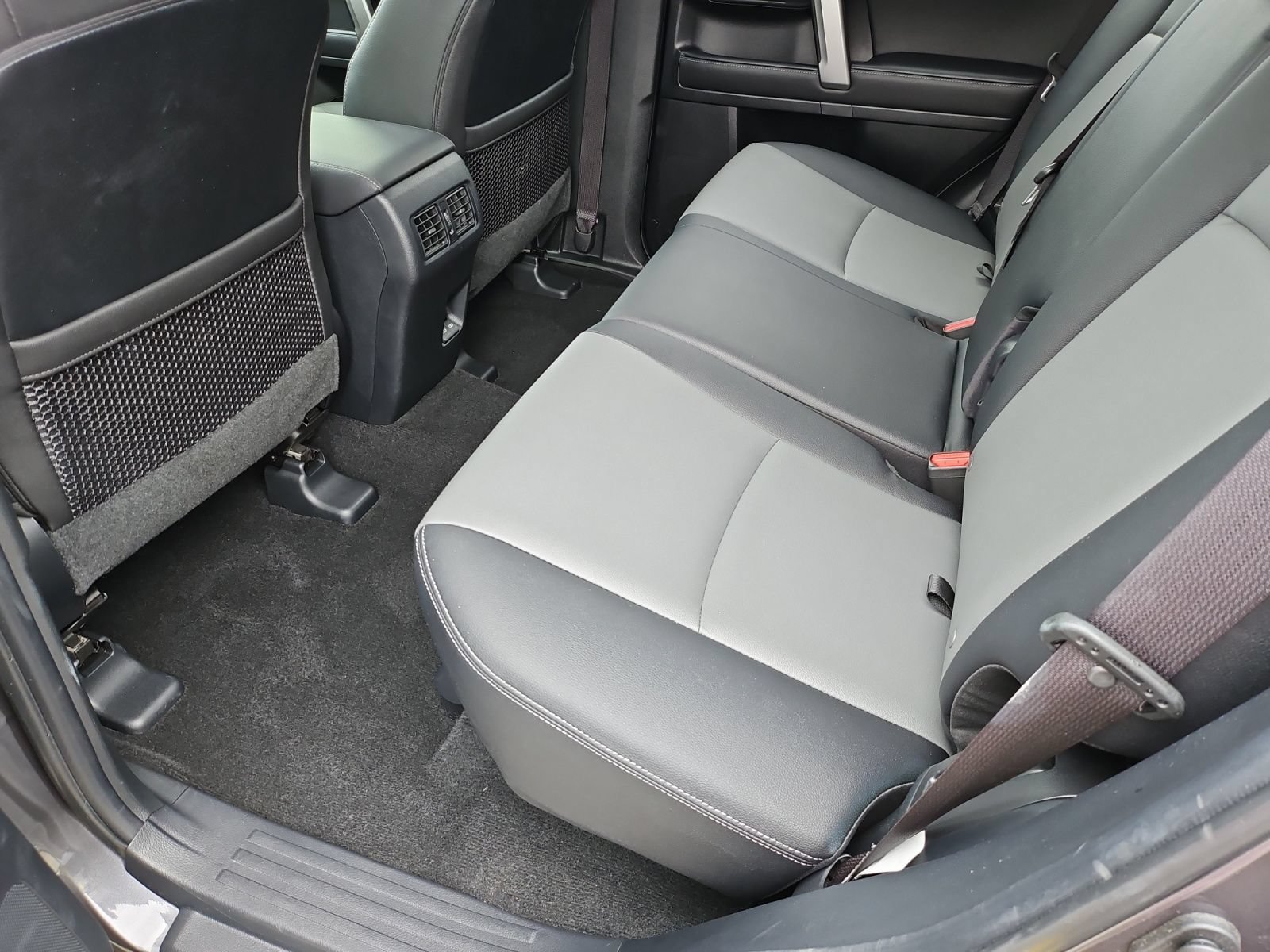 Used 2023 Toyota 4Runner SR5 Premium w/ Moonroof Package RWD image 27