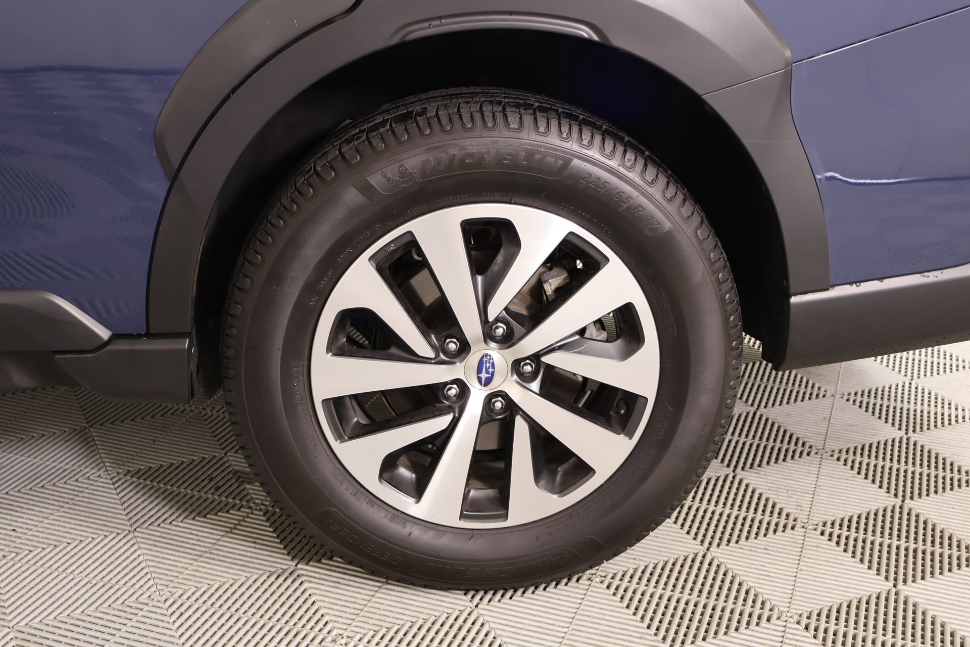 Used 2024 Subaru Outback Premium image 18