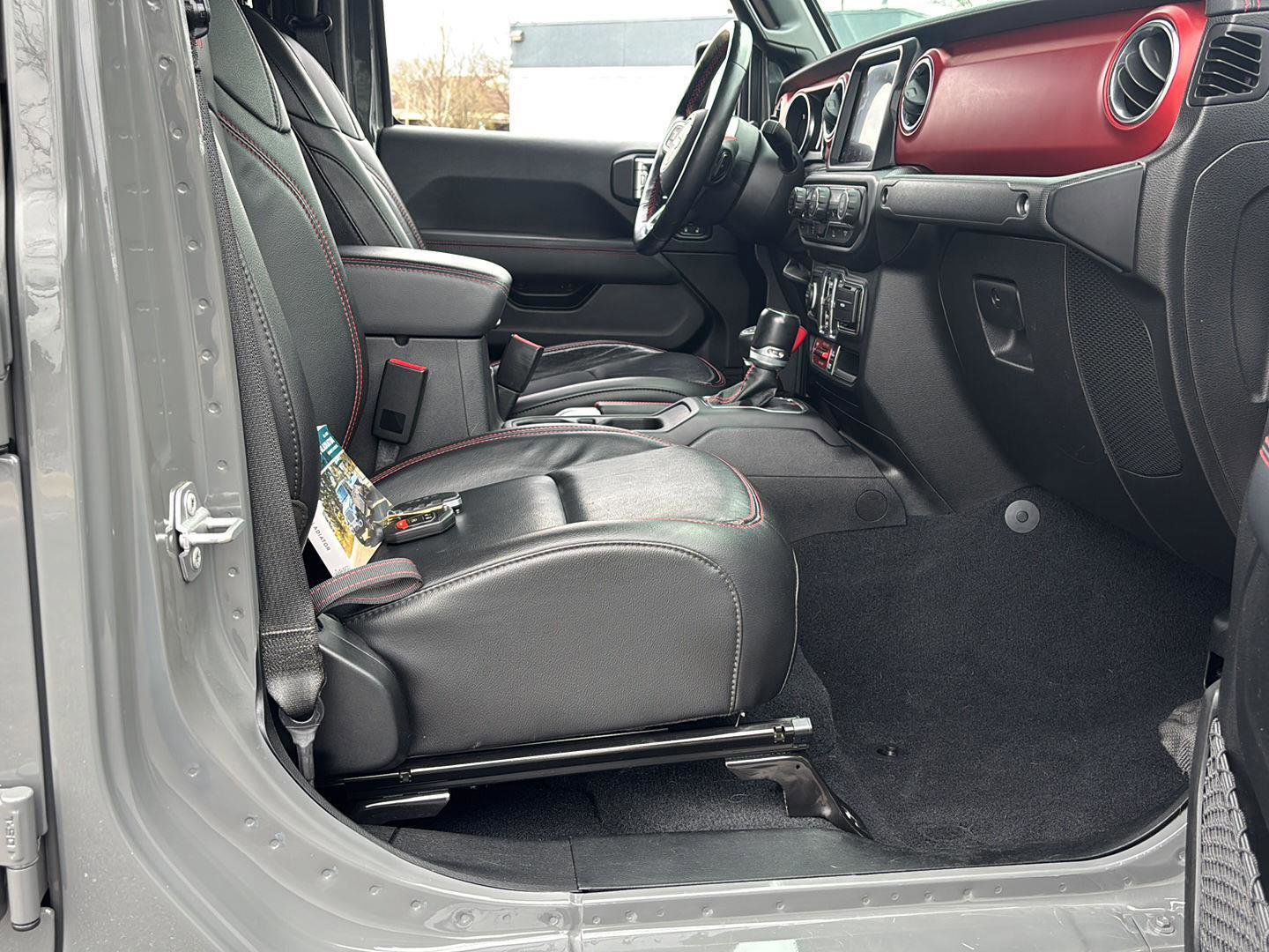 Used 2020 Jeep Gladiator Rubicon image 19