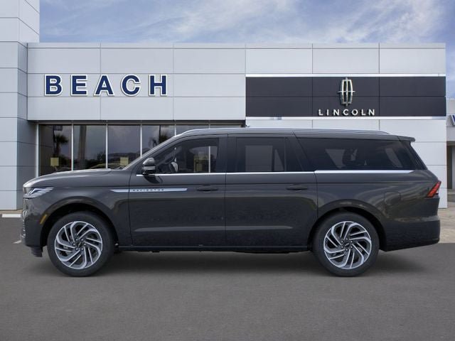 New 2025 Lincoln Navigator L Reserve AWD/4WD image 4