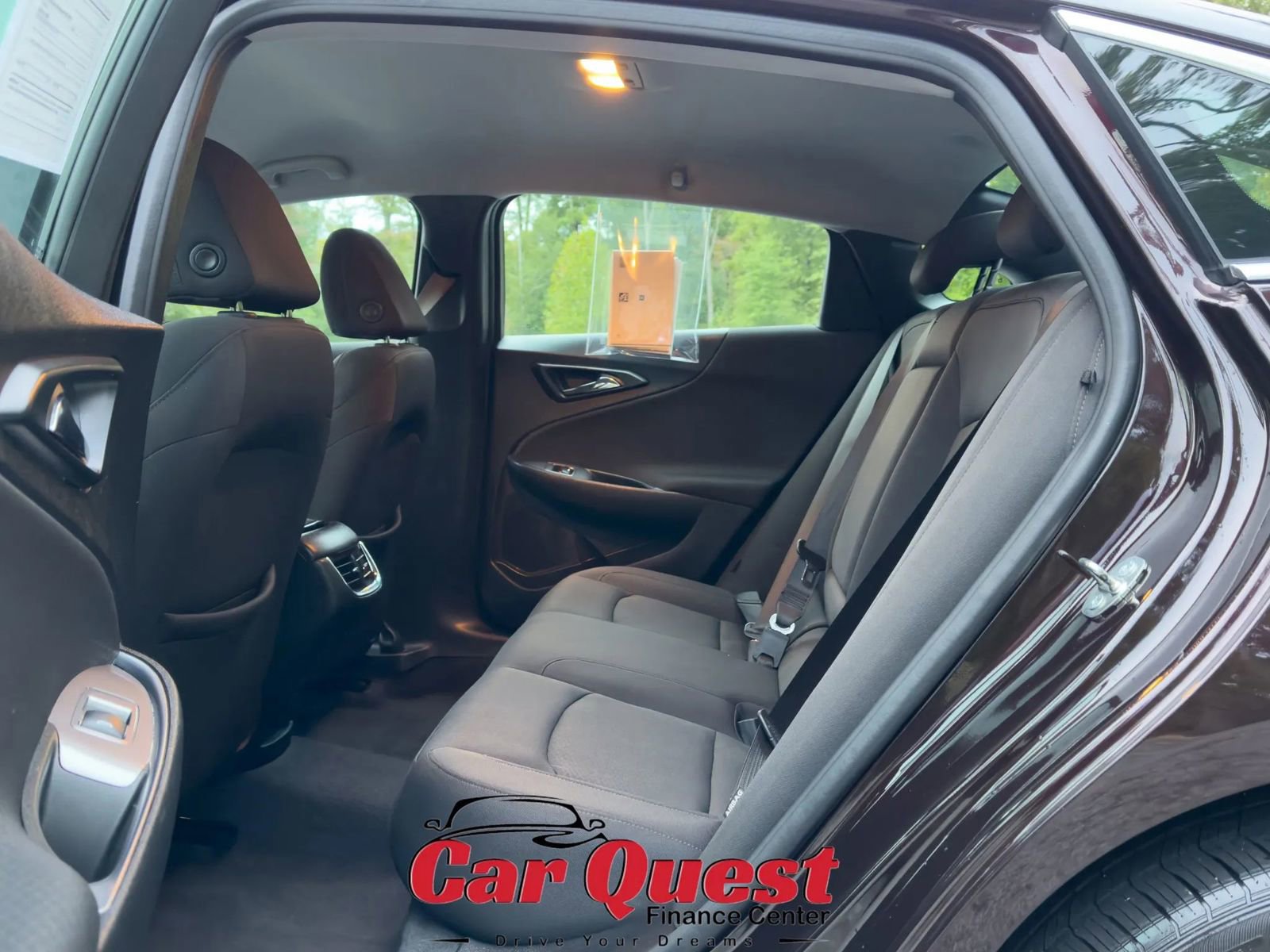 Used 2020 Chevrolet Malibu LT FWD image 12