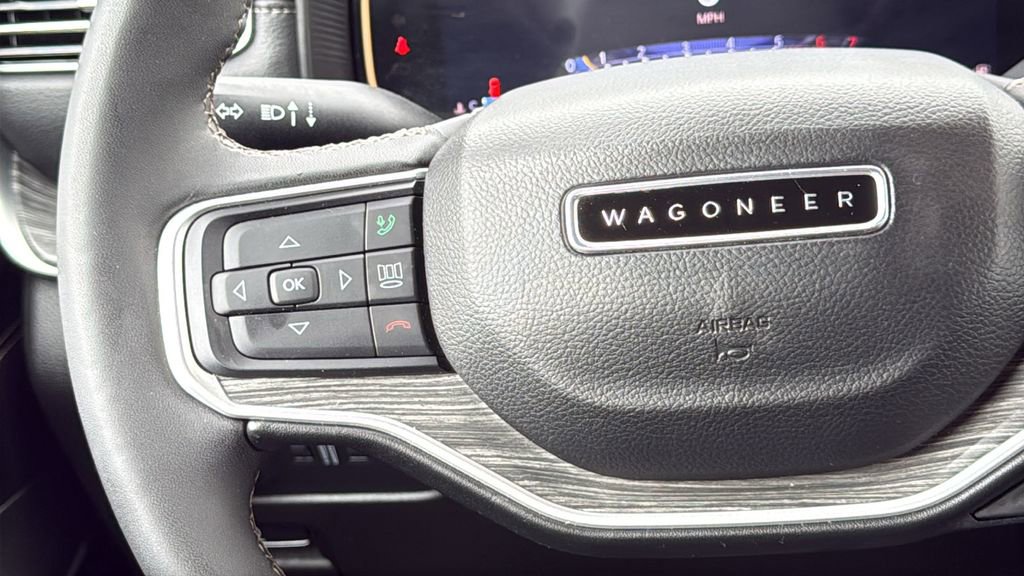 Used 2024 Jeep Wagoneer Series II w/ Flexible Seating Group RWD image 22