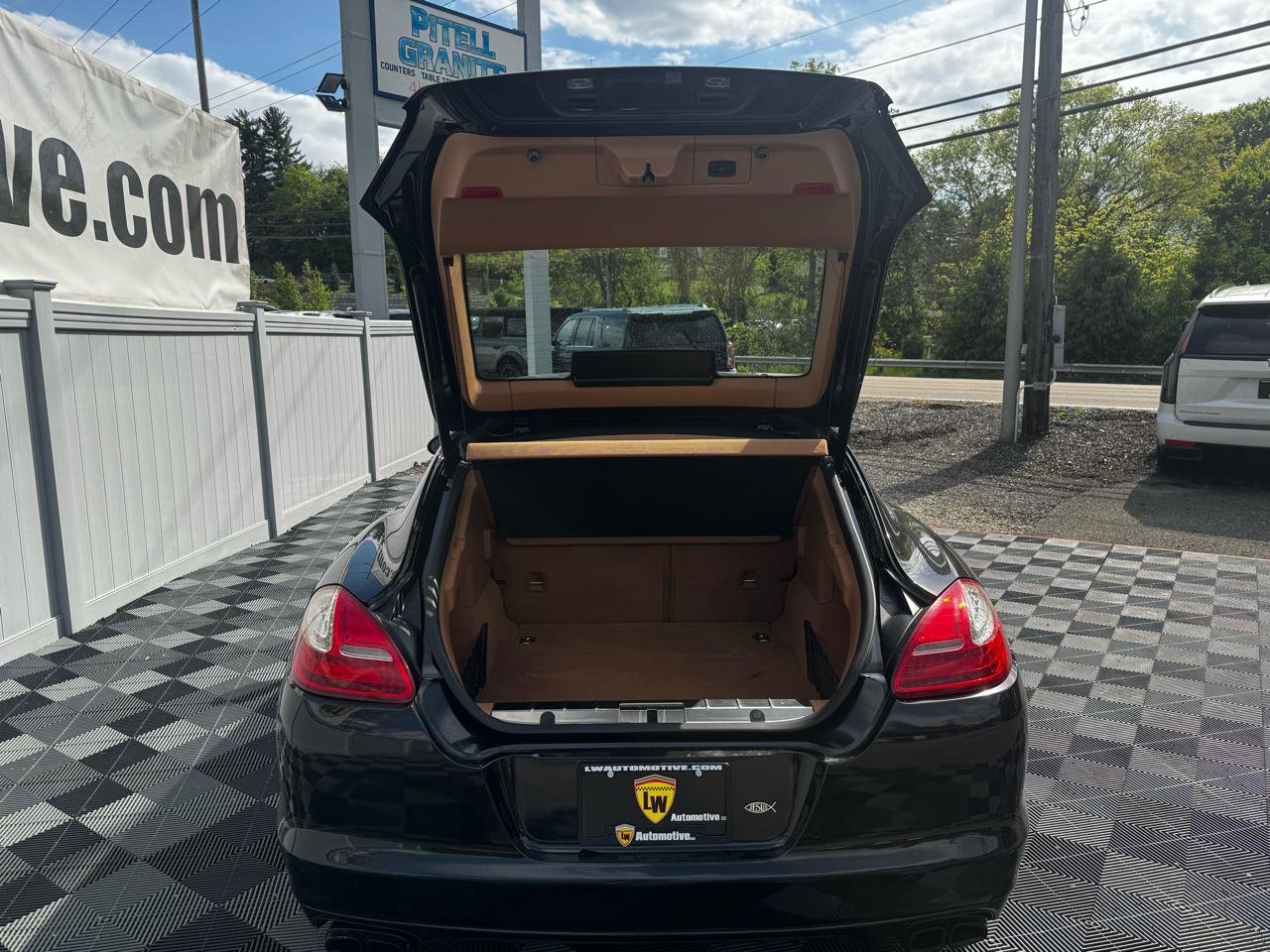 Used 2013 Porsche Panamera GTS AWD/4WD image 22