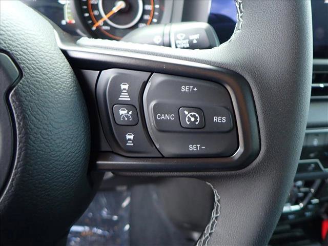 New 2025 Jeep Gladiator Willys AWD/4WD image 13