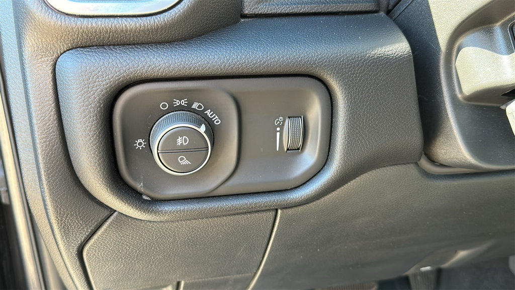 Used 2025 RAM 2500 Big Horn AWD/4WD image 17