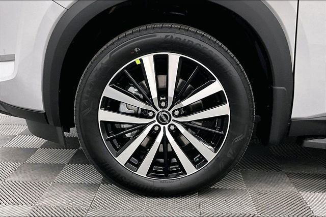 New 2025 Nissan Pathfinder Platinum w/ Lighting Package (N93) image 12