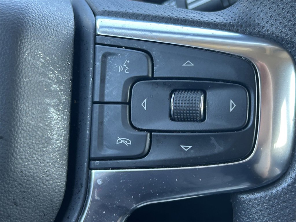 Used 2025 Chevrolet Blazer LT image 36