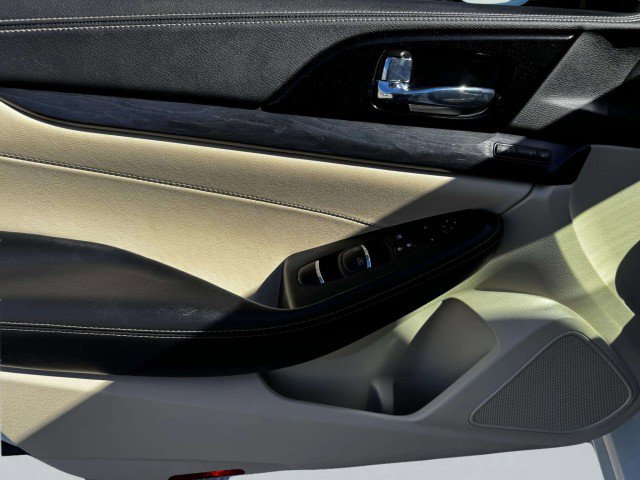 Used 2022 Nissan Maxima Platinum w/ Sport Mat Group image 17