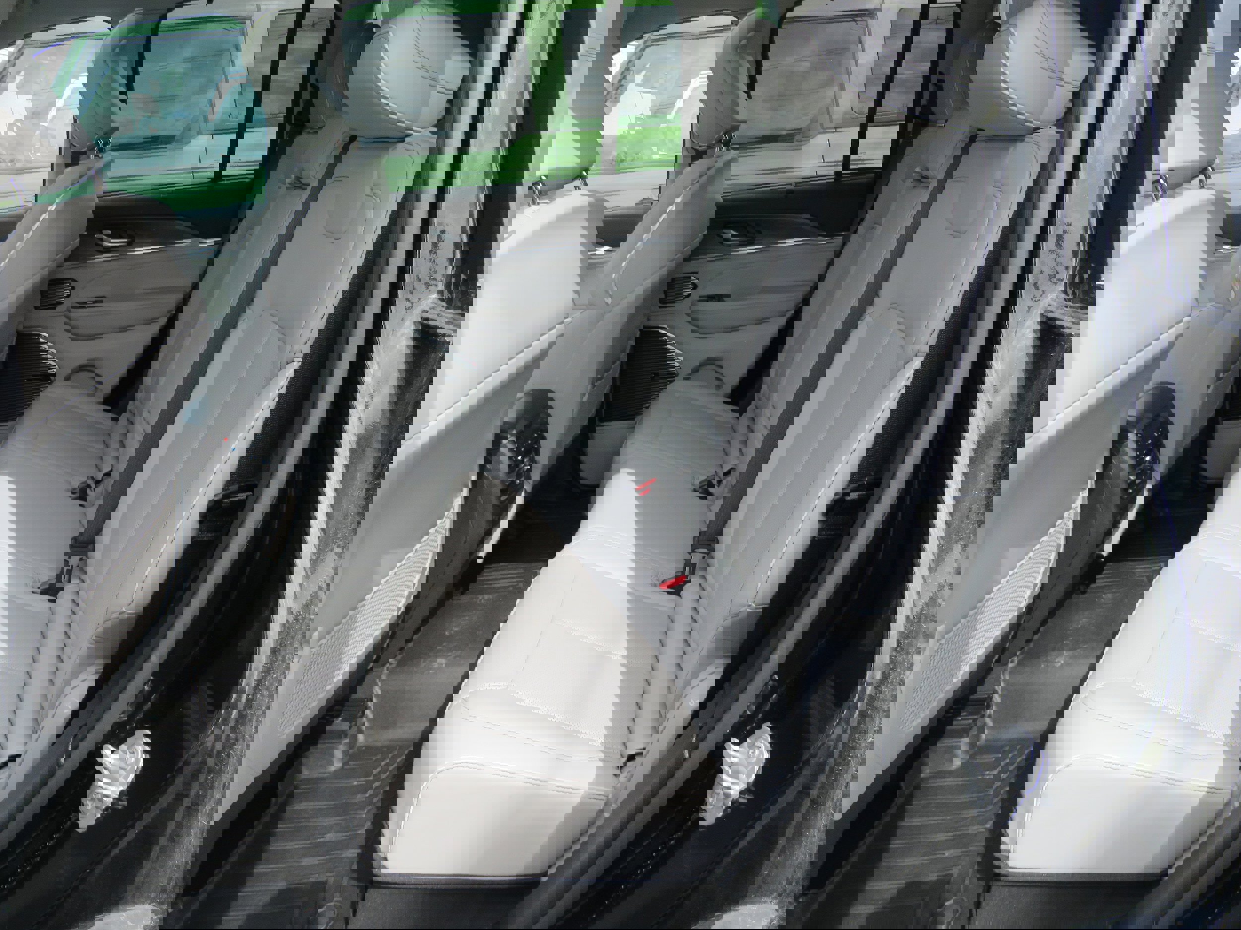 Used 2023 Jeep Grand Cherokee Overland w/ Adv Protech Group III image 8