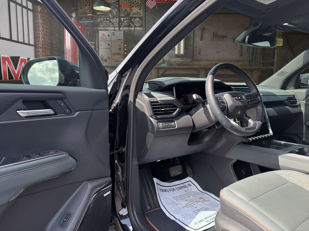 Certified 2025 GMC Acadia AT4 AWD/4WD image 16