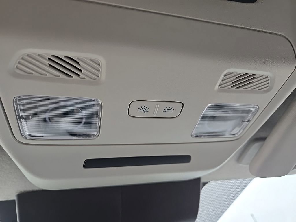 Used 2023 Ford Transit 350 XLT RWD image 61