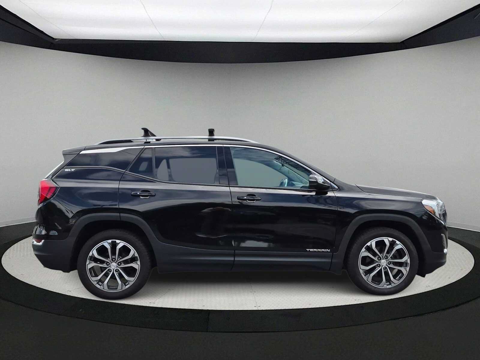 Used 2019 GMC Terrain SLT w/ Preferred Package AWD/4WD image 9