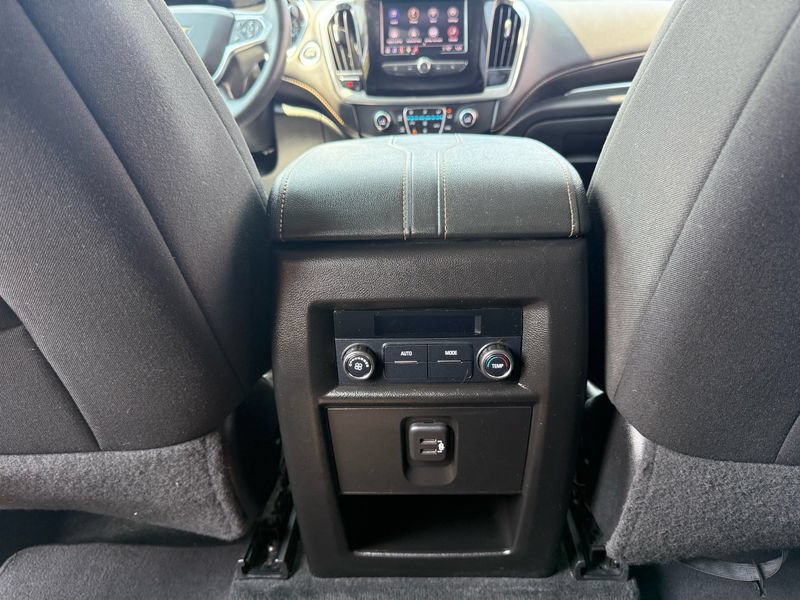 Used 2020 Chevrolet Traverse LS AWD/4WD image 38