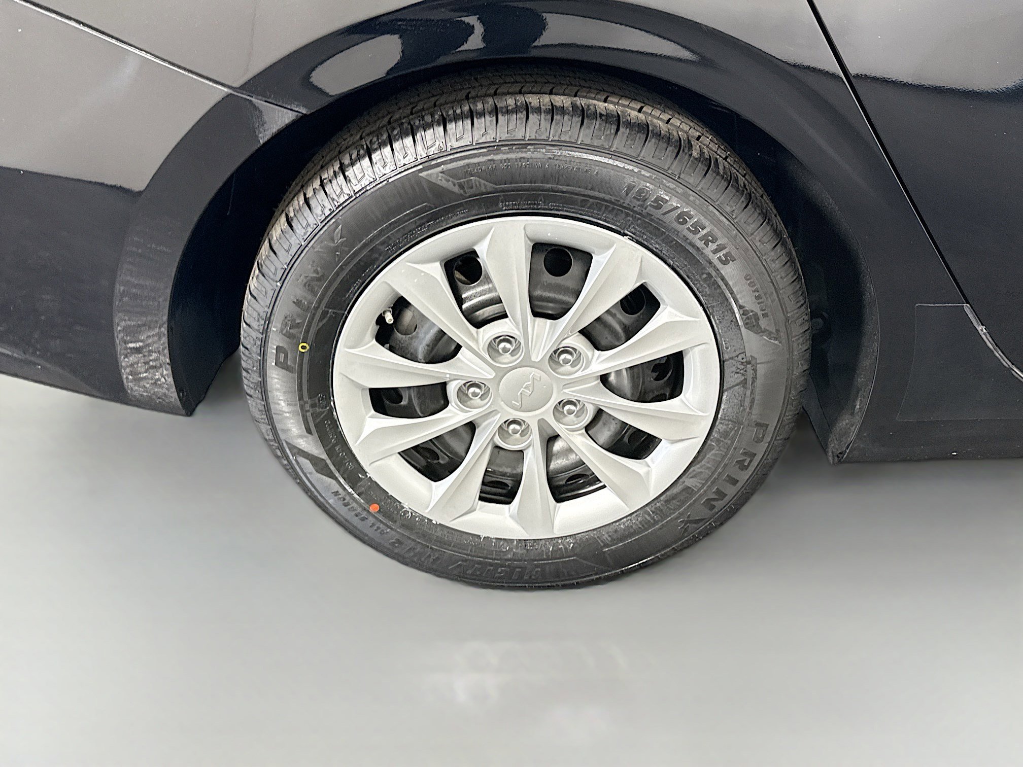 Used 2024 Kia Forte LX image 32