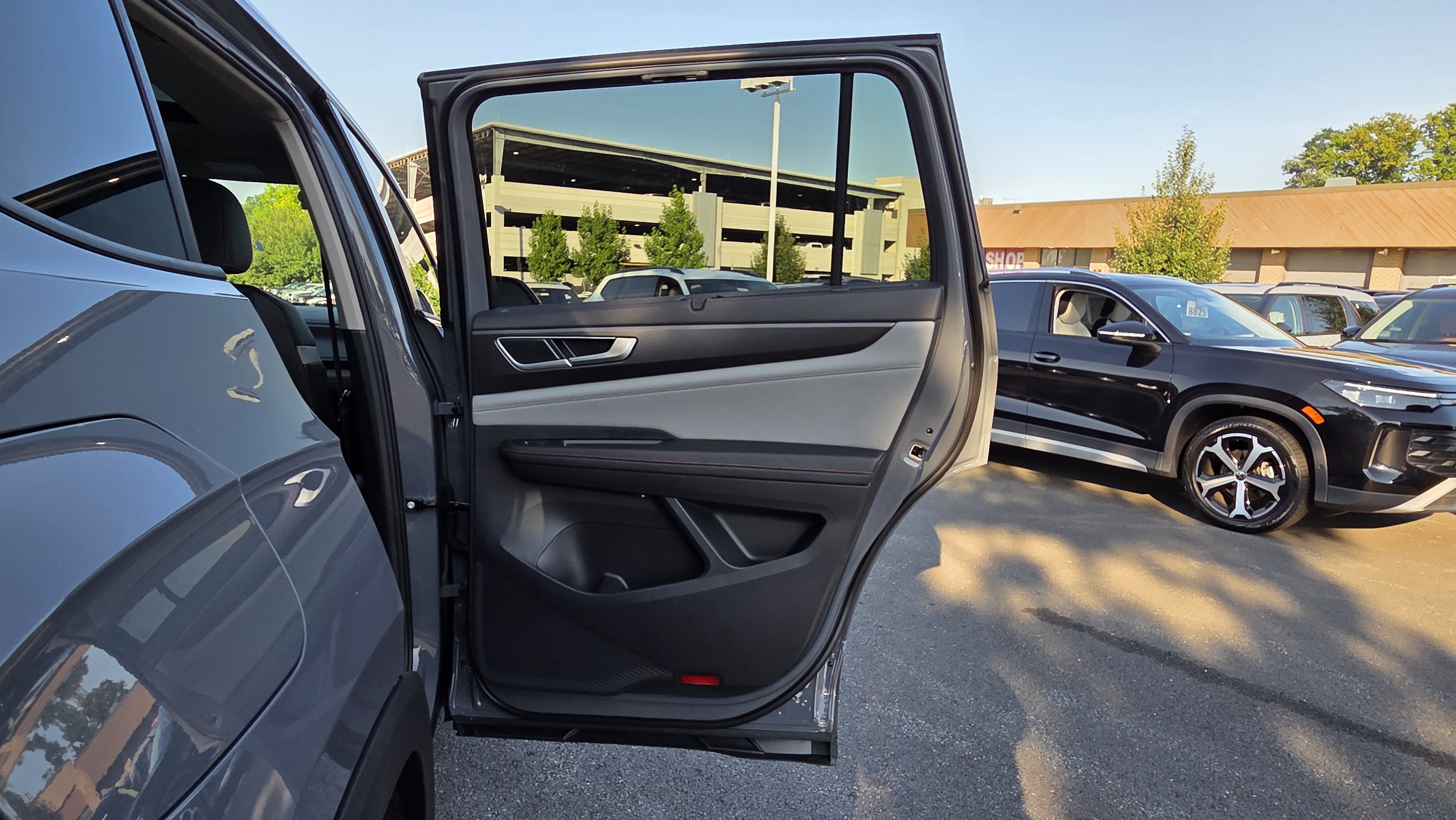 New 2026 Volkswagen Atlas Peak Edition AWD/4WD image 34