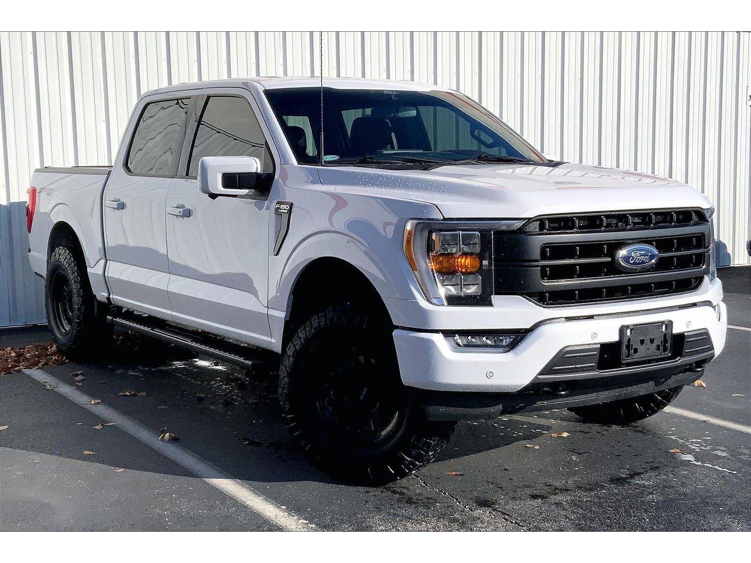 Used 2021 Ford F150 Lariat image 2
