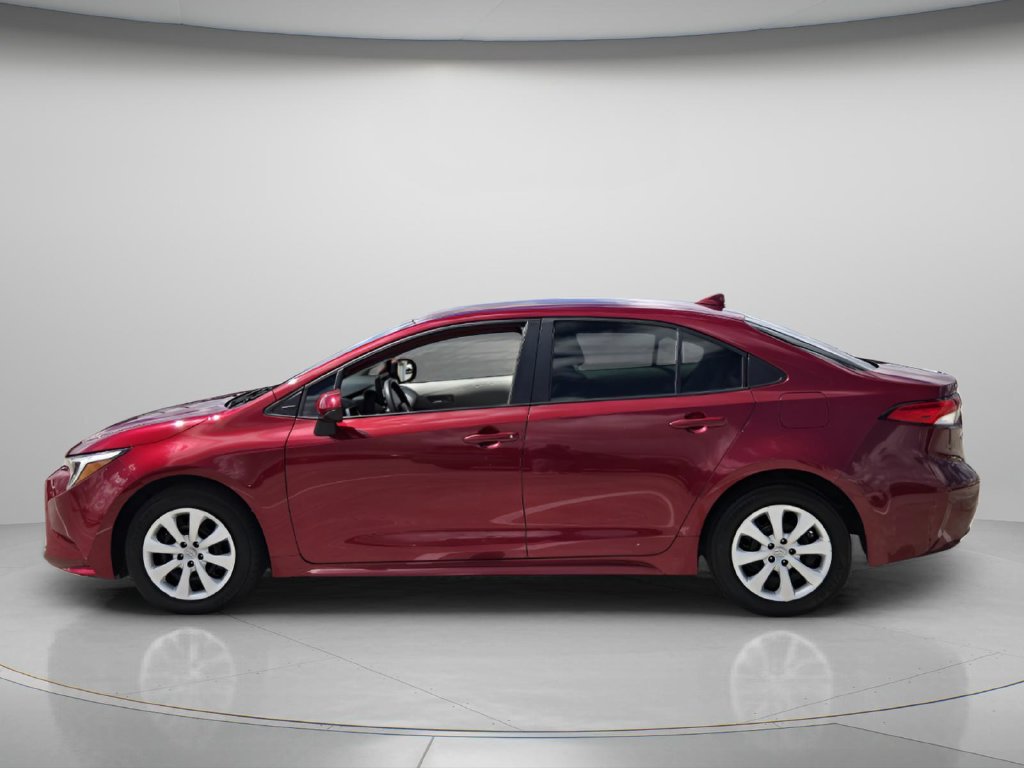 Used 2024 Toyota Corolla LE FWD image 5