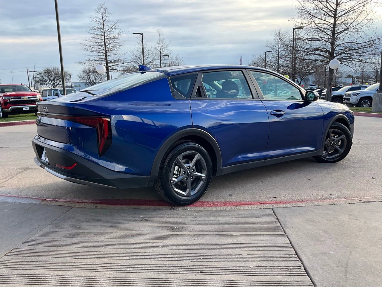 Used 2025 Kia K4 LXS image 6