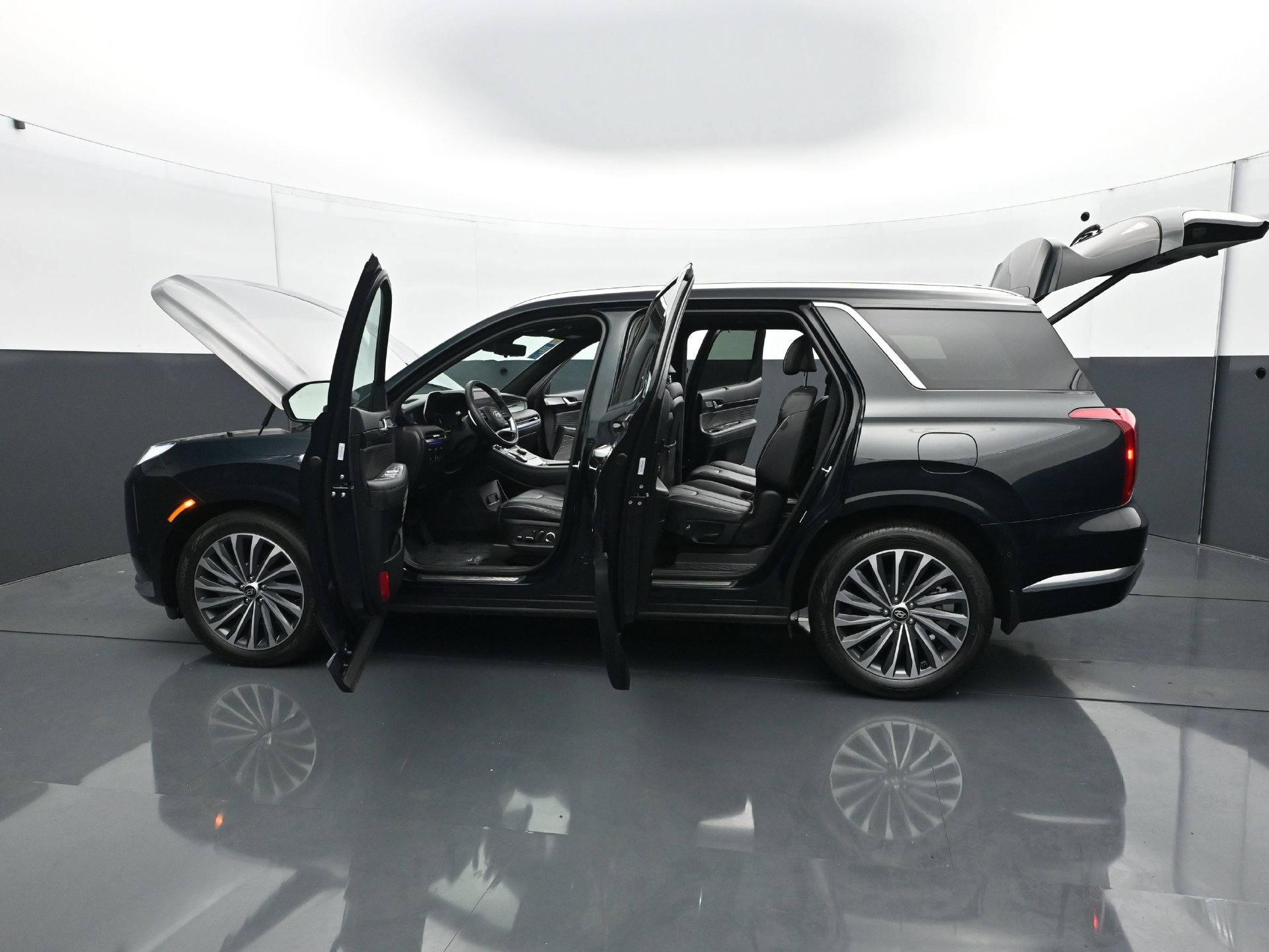 Used 2024 Hyundai Palisade Calligraphy AWD/4WD image 34