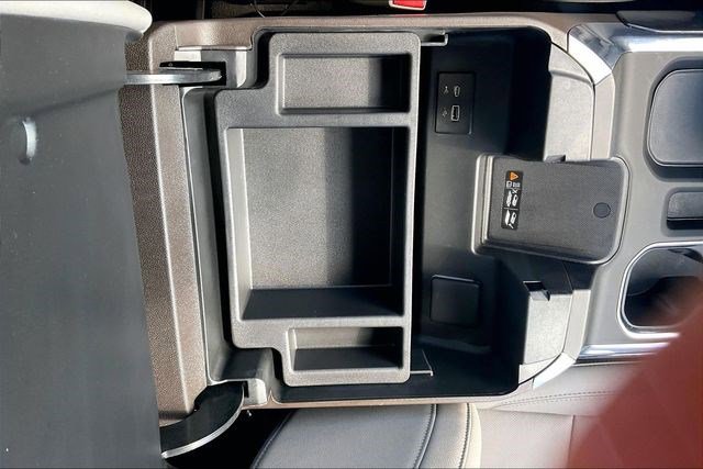 Used 2025 Chevrolet Silverado 1500 LTZ image 38