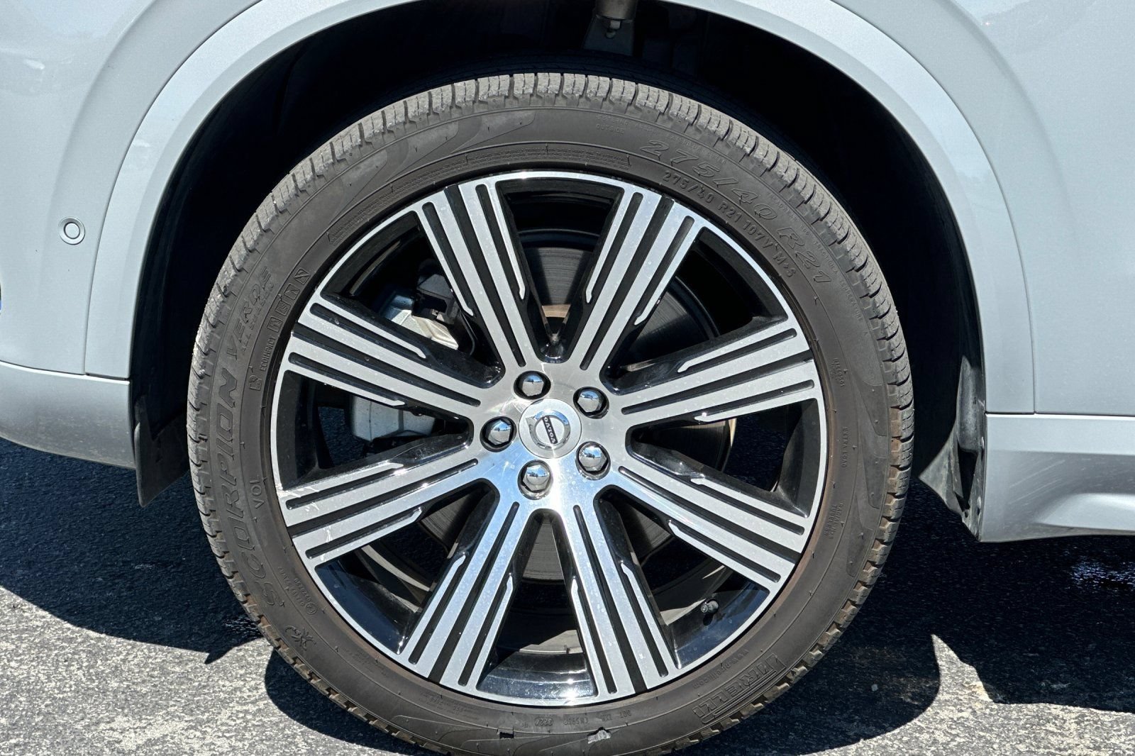 Used 2025 Volvo XC90 T8 Plus w/ Protection Package Premier AWD/4WD image 35