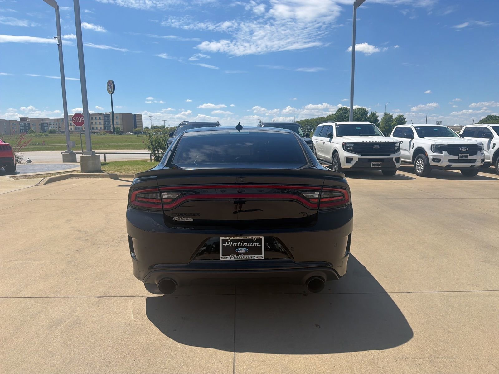 Used 2022 Dodge Charger R/T w/ Blacktop Package image 4