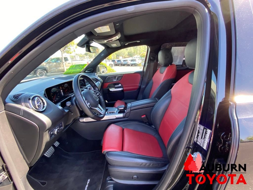 Used 2021 Mercedes-Benz GLB 250 4MATIC image 35