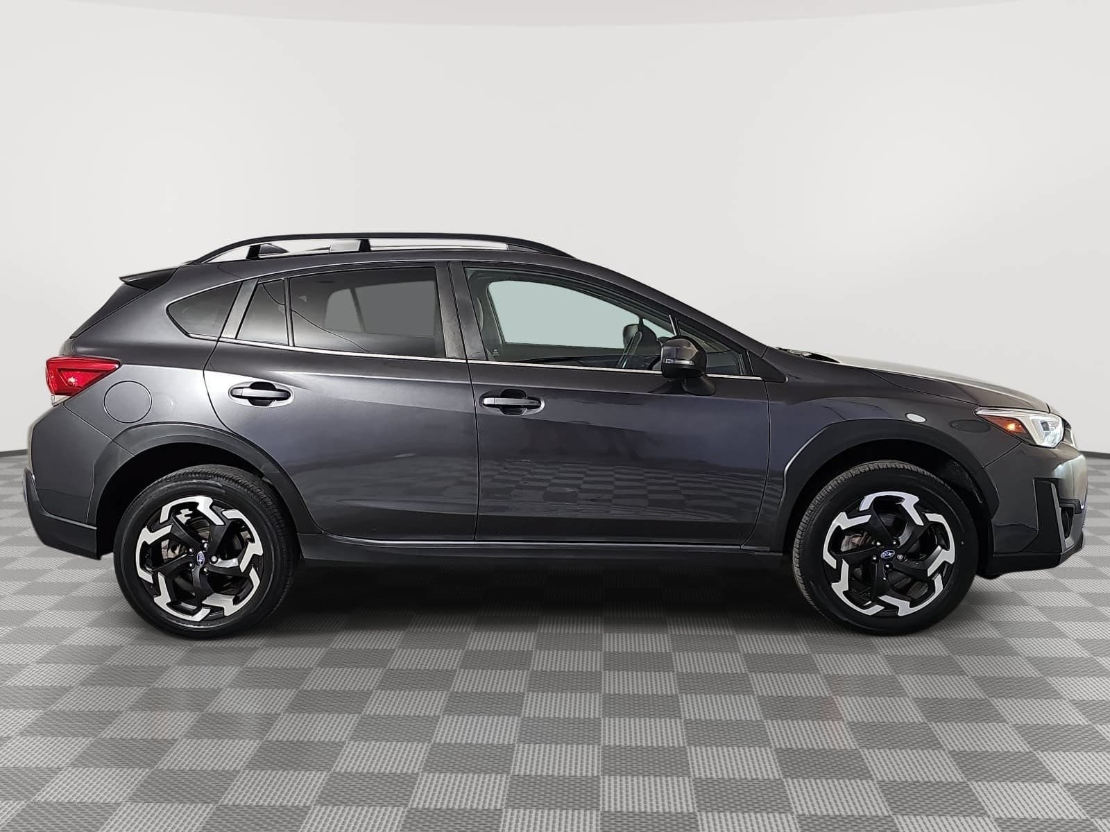 Used 2023 Subaru Crosstrek 2.5i Limited AWD/4WD image 9