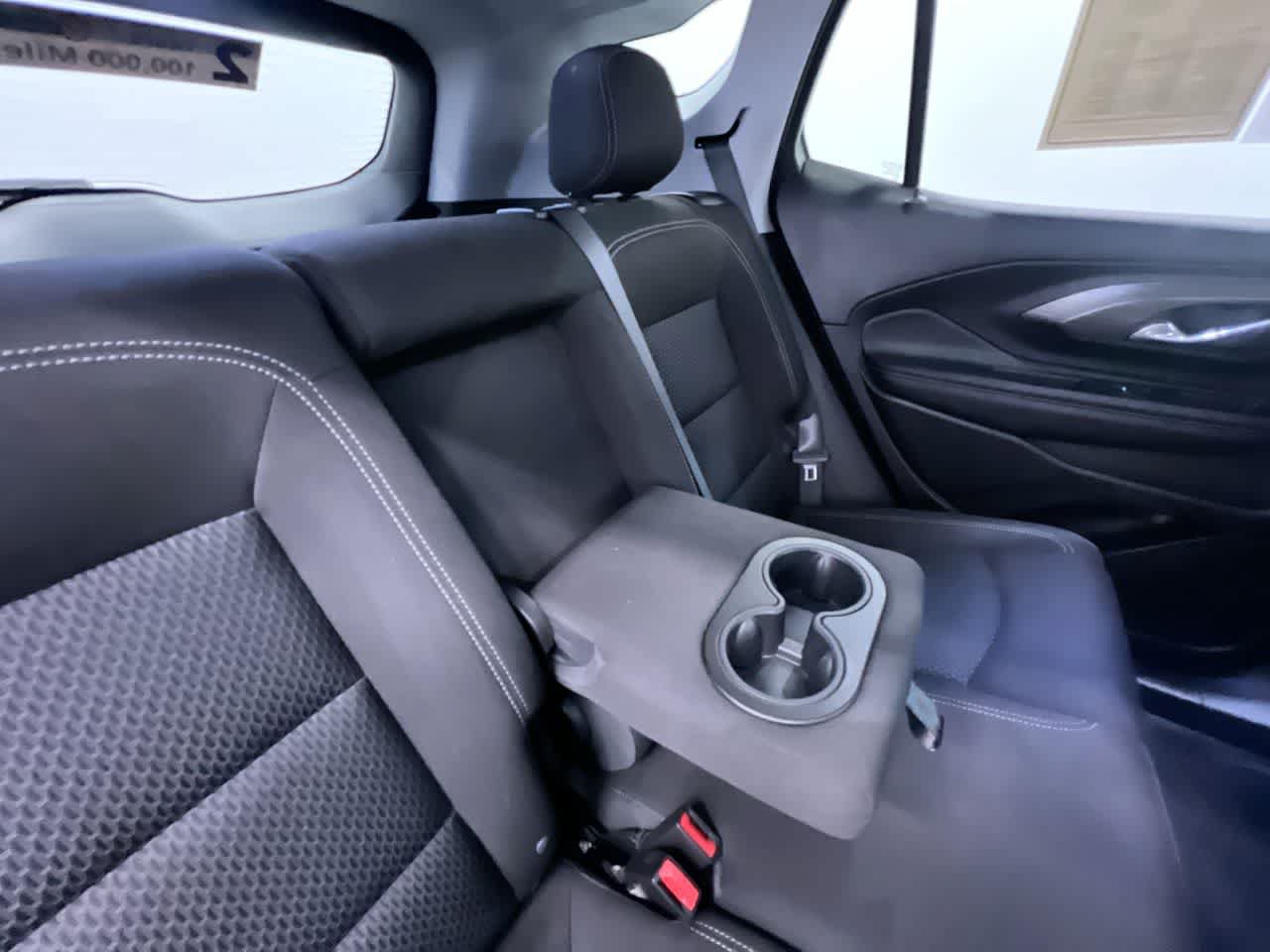 Used 2024 GMC Terrain SLE w/ Driver Convenience Package FWD image 38