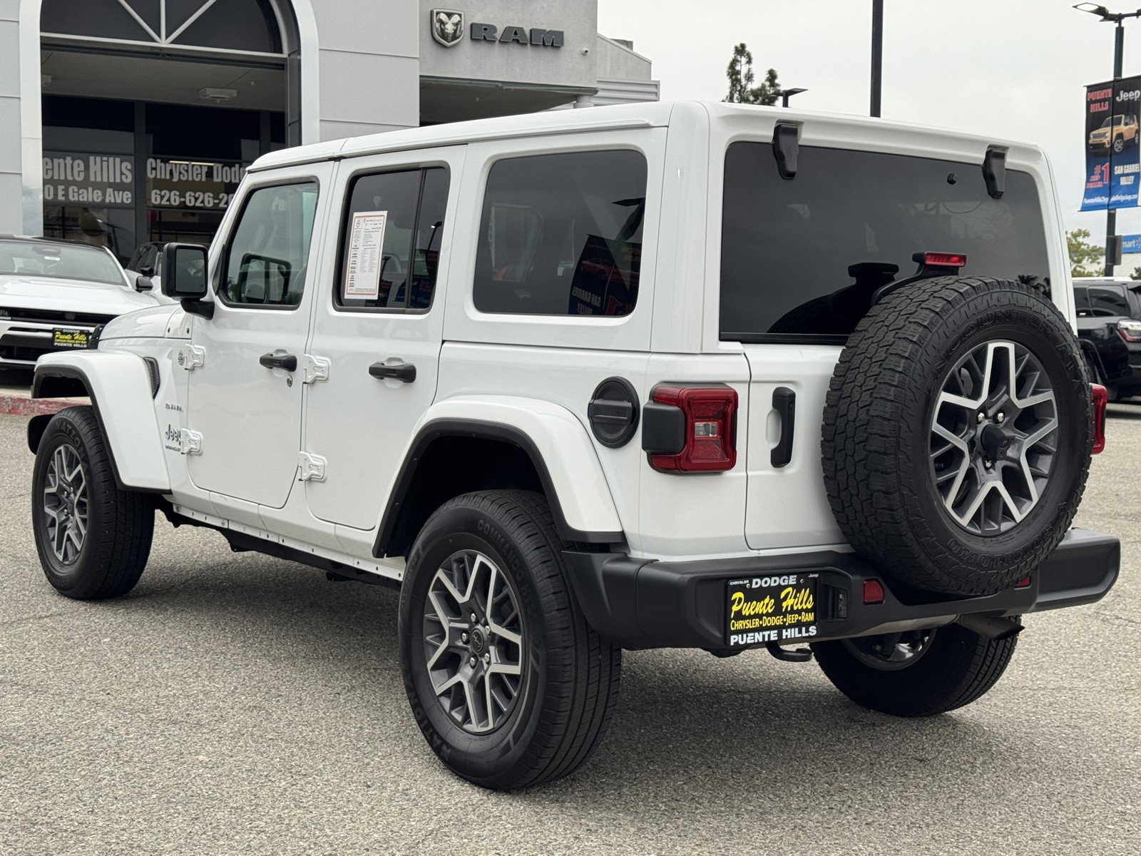 Certified 2024 Jeep Wrangler Unlimited Sahara image 5