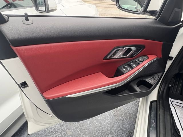 Used 2022 BMW 330i xDrive Sedan w/ Driving Assistance Package image 22