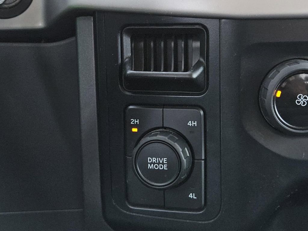 Used 2023 Ford F150 XLT image 13