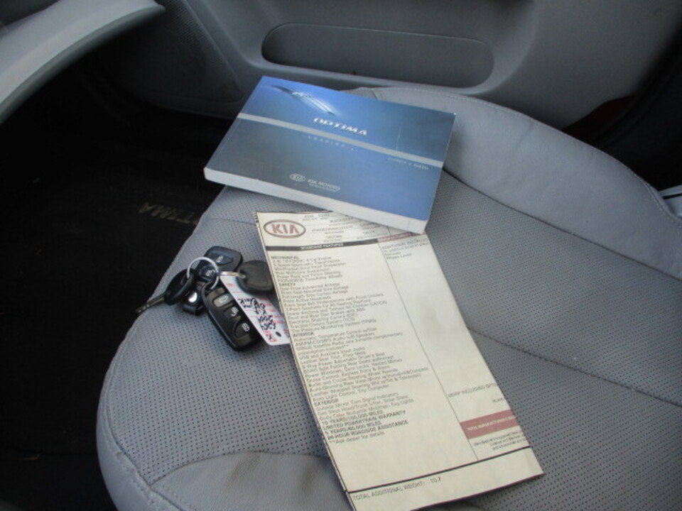 Used 2009 Kia Optima EX image 37