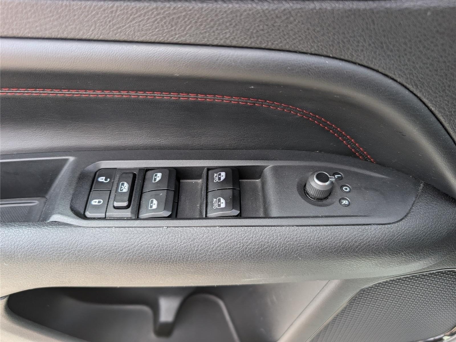 Used 2023 Jeep Compass Trailhawk AWD/4WD image 20