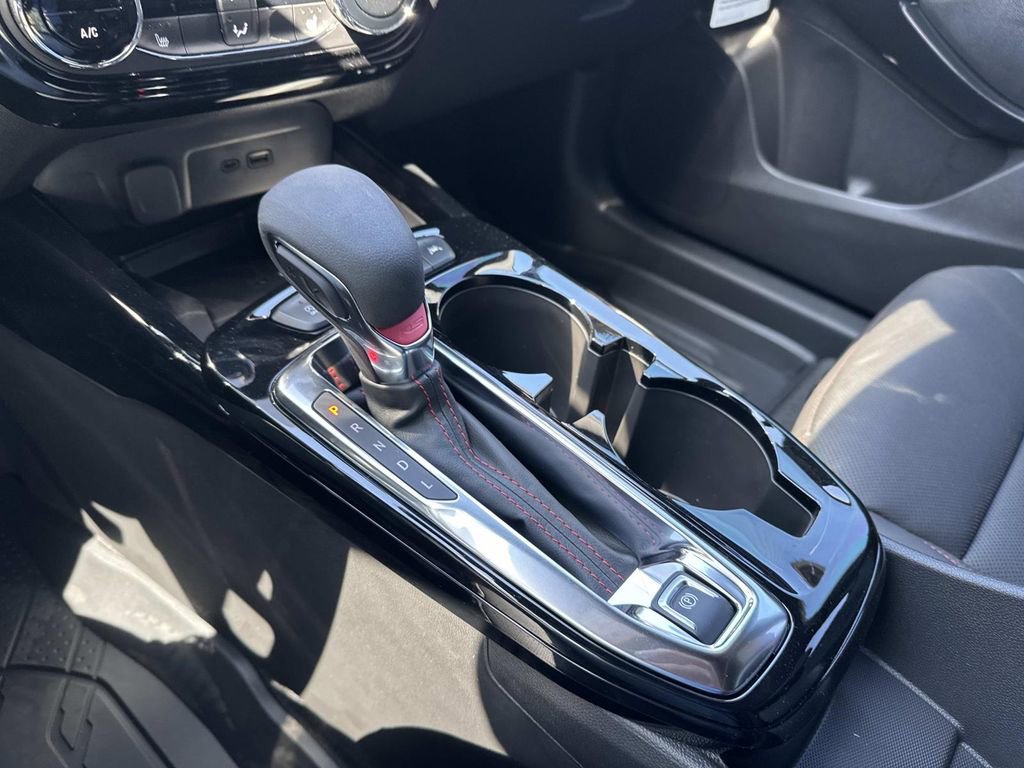 New 2026 Chevrolet Trax RS w/ Sunroof Package image 26