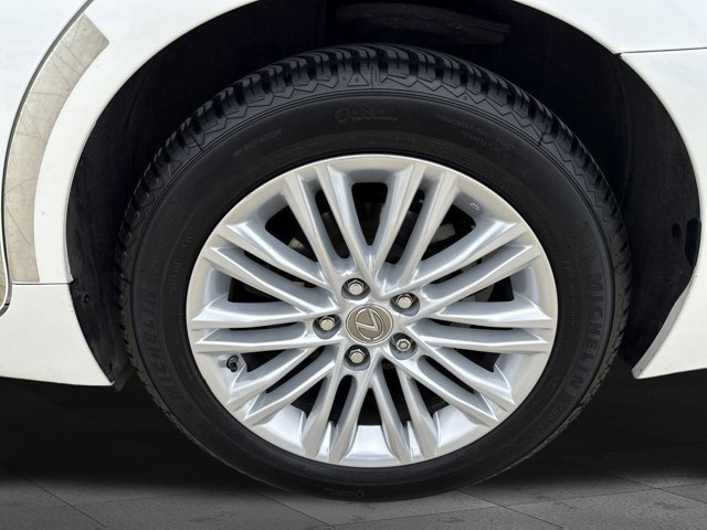 Used 2014 Lexus ES 350 w/ Luxury Package FWD image 24