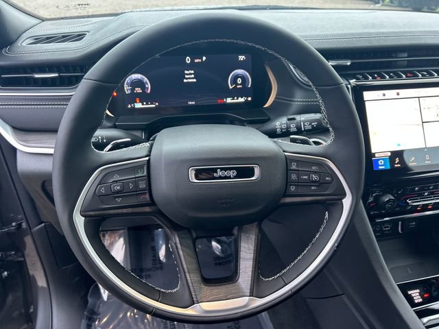 New 2025 Jeep Grand Cherokee Limited w/ Luxury Tech Group II image 17