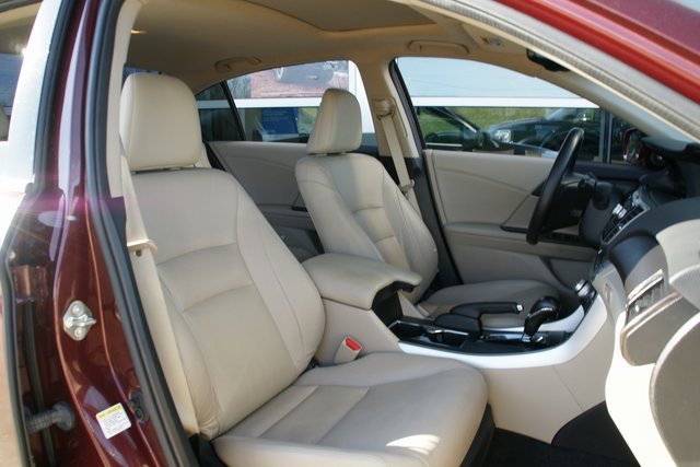 Used 2015 Honda Accord Touring image 36