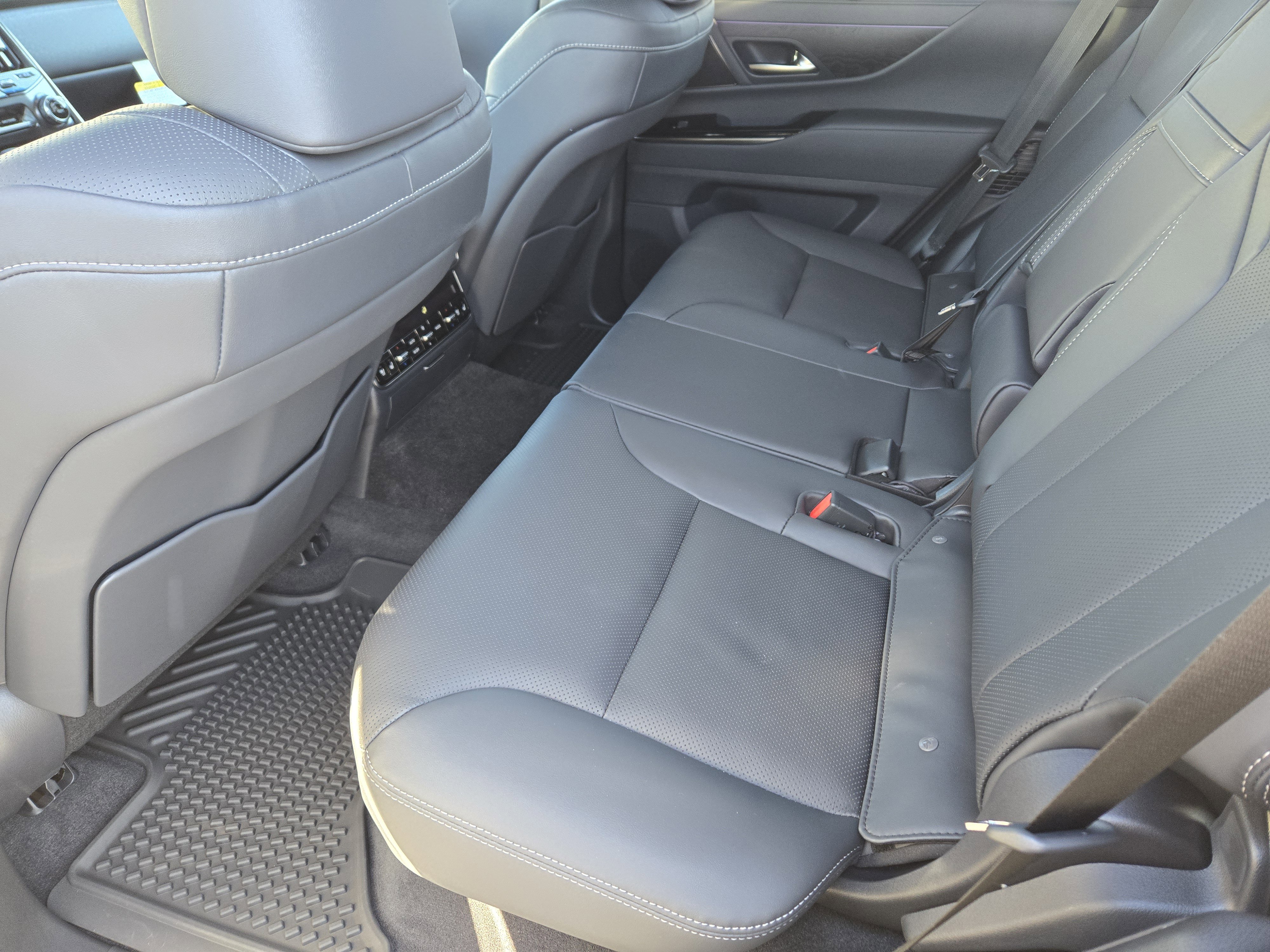 New 2026 Lexus LX 700h Luxury w/ Appearance Package image 20