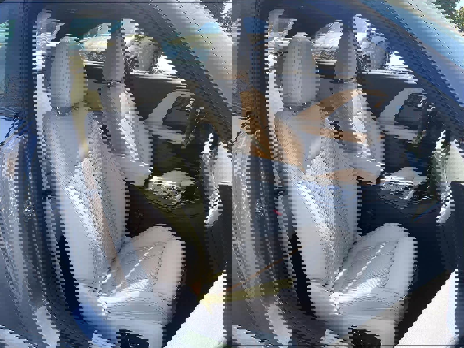 Used 2025 BMW 230i 230i w/ Premium Package image 10