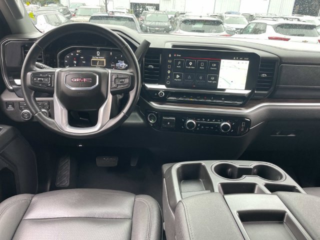 Used 2026 GMC Sierra 1500 SLT AWD/4WD image 18