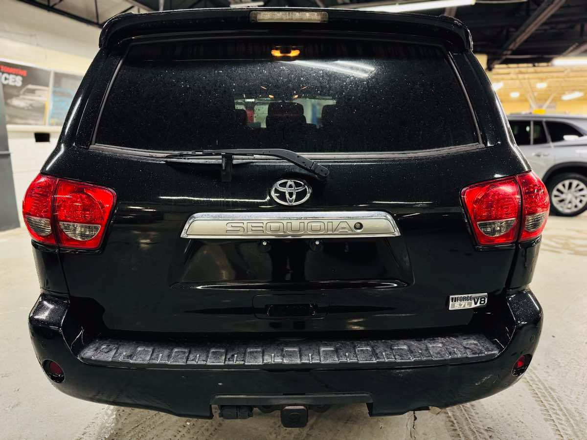 Used 2015 Toyota Sequoia Limited AWD/4WD image 4