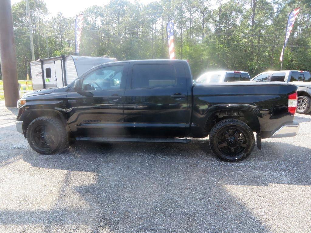 Used 2019 Toyota Tundra SR5 w/ SR5 Upgrade Package RWD image 1